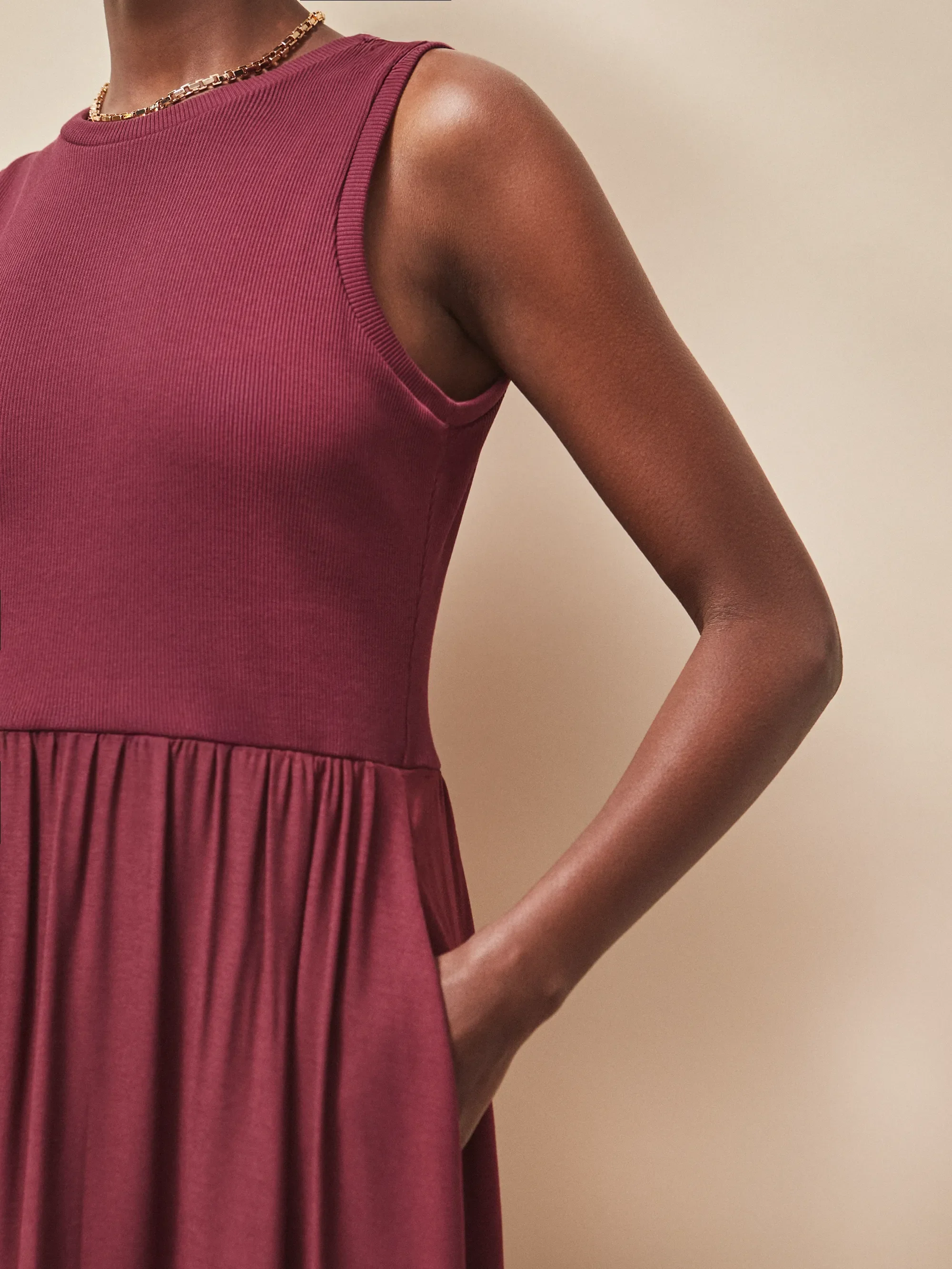 Plum Contrast Fabric Sleeveless Dress